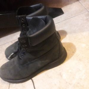Black timberland